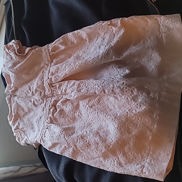 STUNNING EMBROIDED DRESS FRILLS PUFF SLEEVES WITH POCKETS - Picture 2 of 9